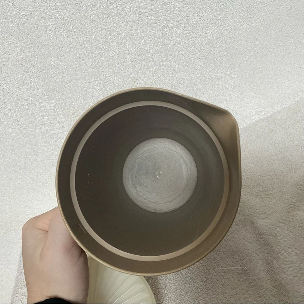 Tupperware tall lid